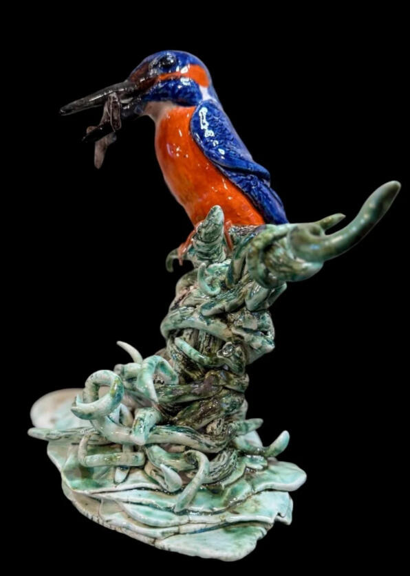 Kingfisher by Susan Zeppellini of BaseArt Kingfisher by Susan Zeppellini of BaseArt